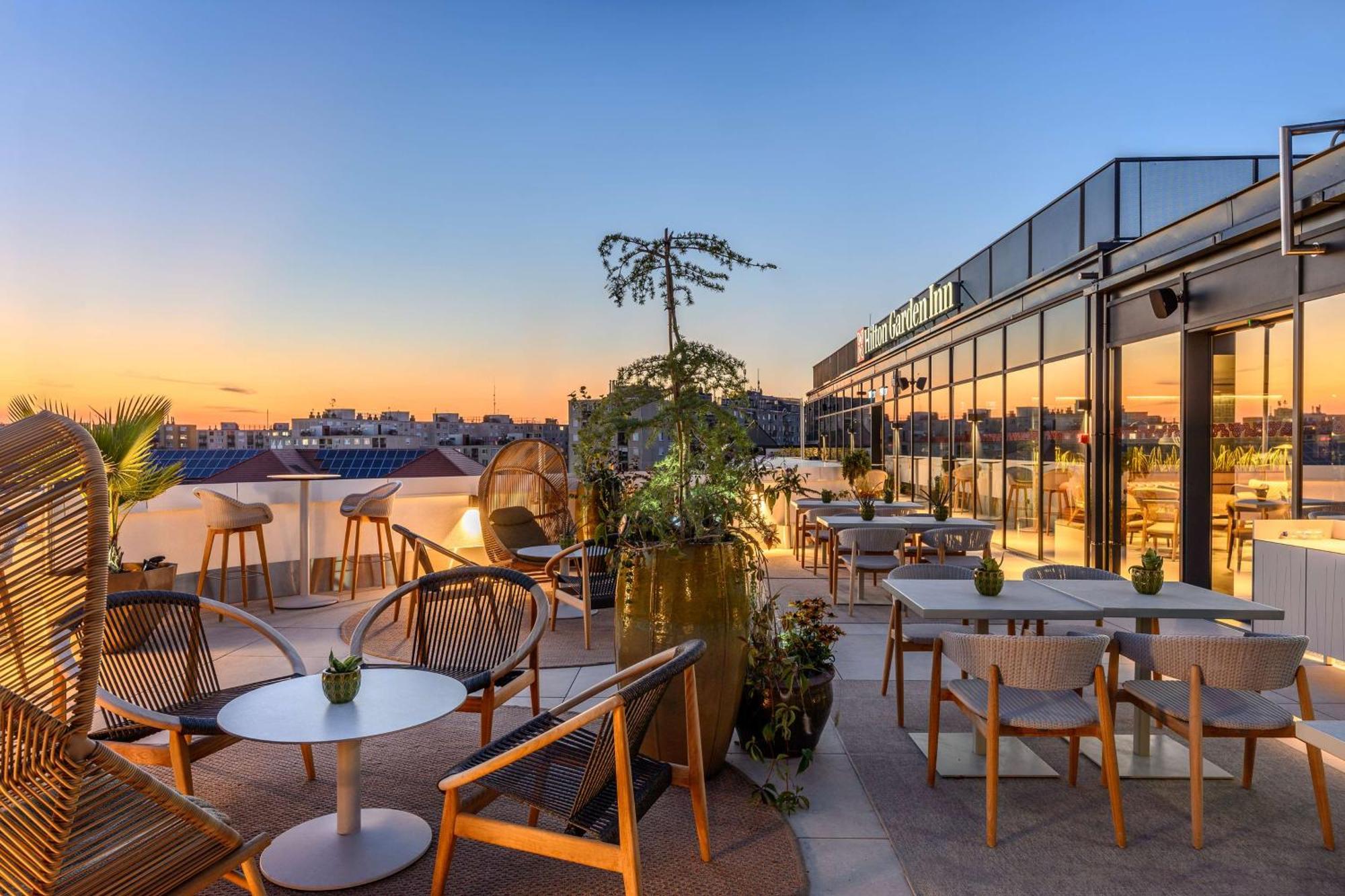 Hilton Garden Inn Debrecen City Center Exterior photo